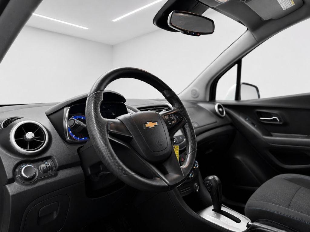 Used 2015 Chevrolet Trax LS w/ LPO, Protection Package AWD/4WD image 36