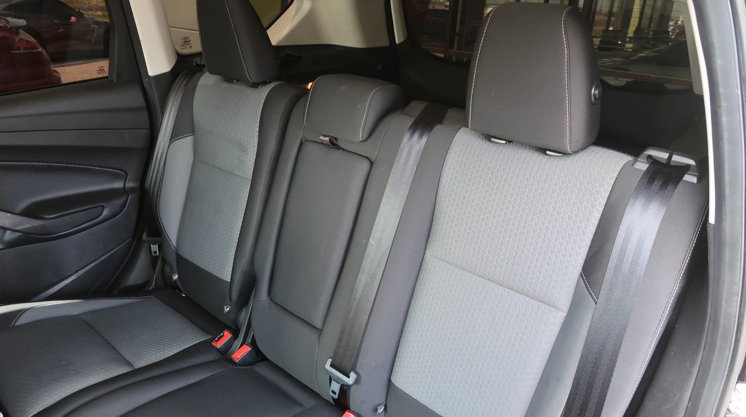 Used 2019 Ford Escape SE FWD image 21