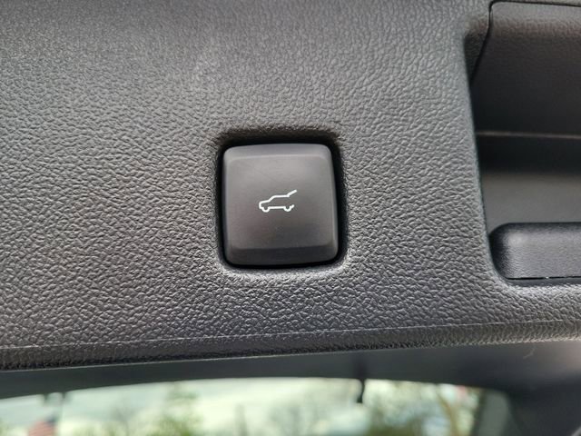 Certified 2023 Ford Escape Platinum AWD/4WD image 9