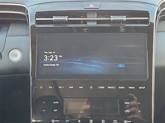 Certified 2022 Hyundai Tucson Limited w/ Cargo Package image 16