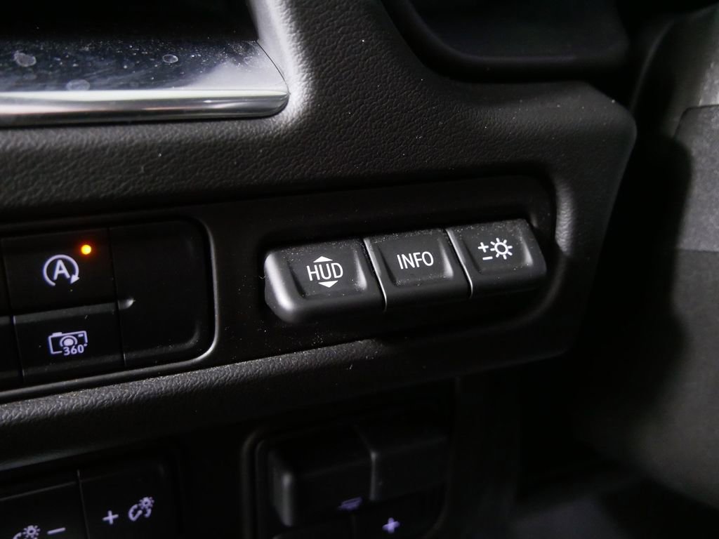 Used 2023 GMC Yukon AT4 image 18