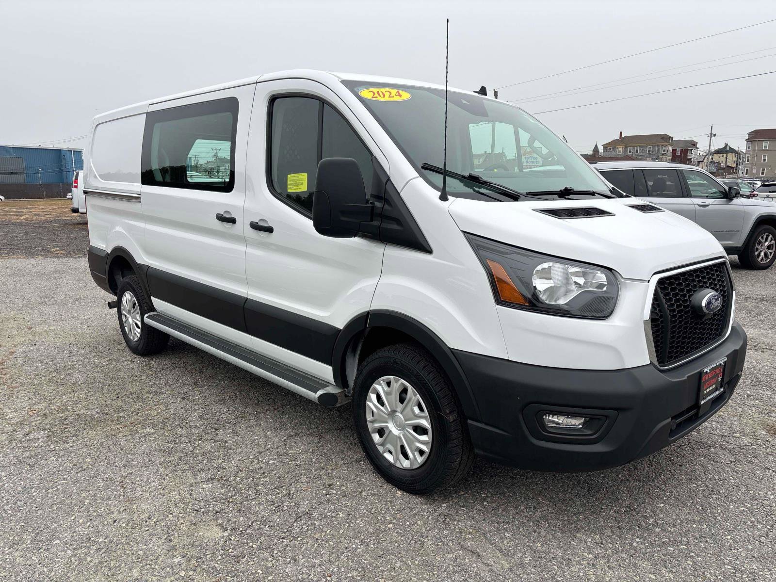 Used 2024 Ford Transit 250 Low Roof w/ Exterior Upgrade Package image 3