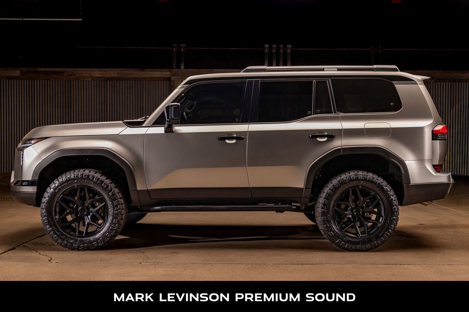 Used 2025 Lexus GX 550 image 6