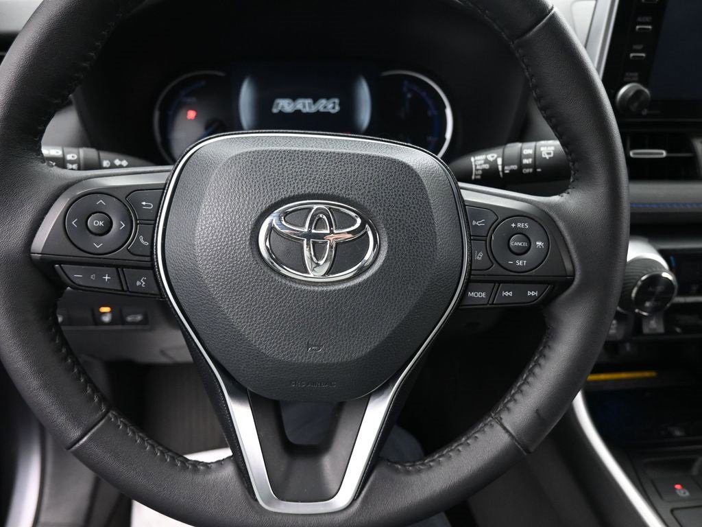 Used 2021 Toyota RAV4 XSE image 20