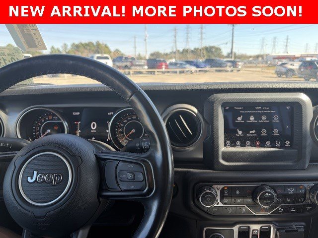 Used 2021 Jeep Gladiator Sport image 7
