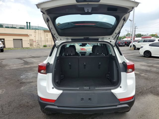 Used 2023 Chevrolet TrailBlazer LS AWD/4WD image 22