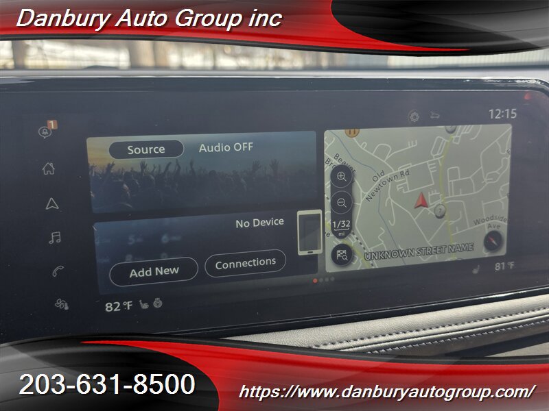 Used 2024 Nissan Ariya AWD image 15