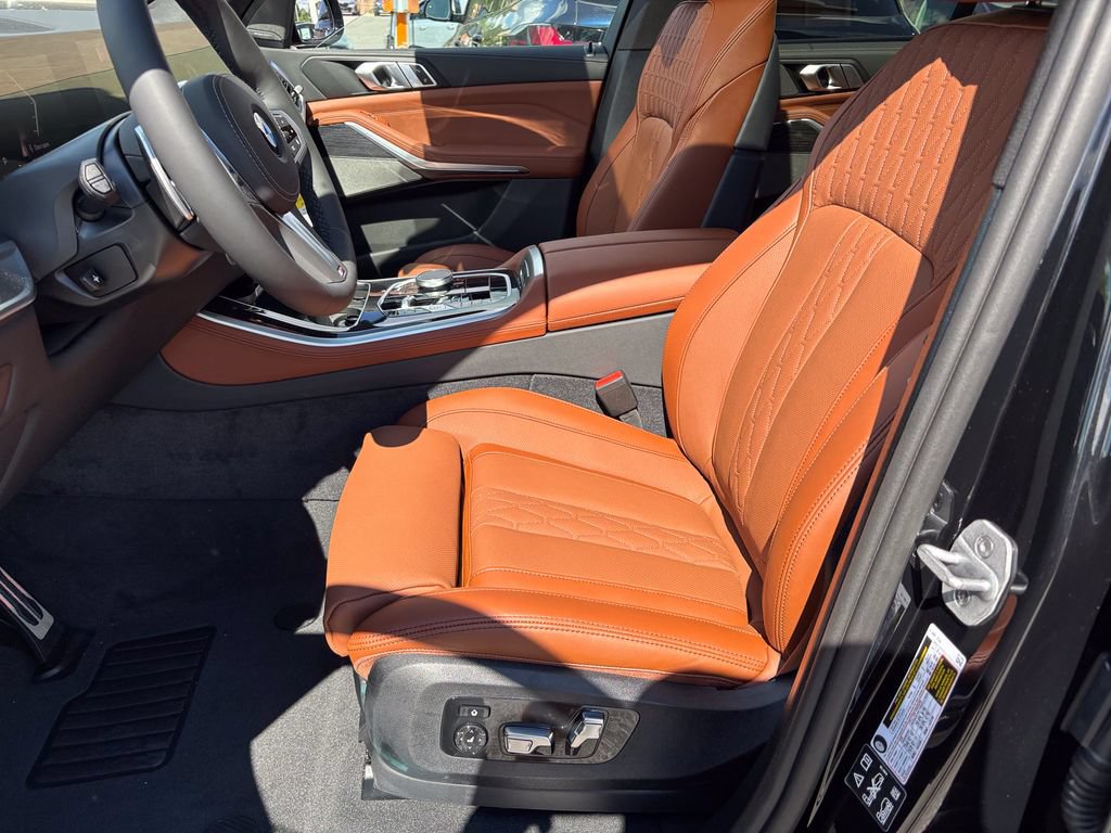 New 2026 BMW X5 xDrive40i w/ M Sport Package AWD/4WD image 15