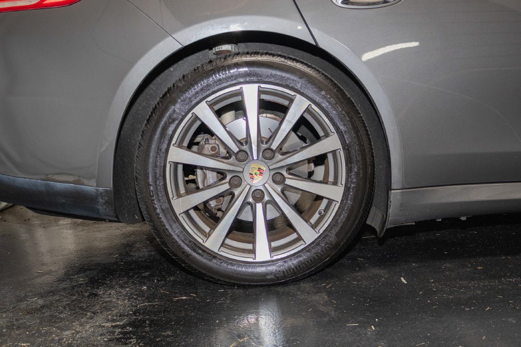 Used 2015 Porsche Panamera 4 AWD/4WD image 7