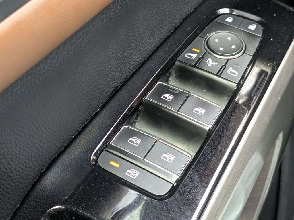 Used 2023 Nissan Pathfinder Platinum w/ Cargo Package image 21