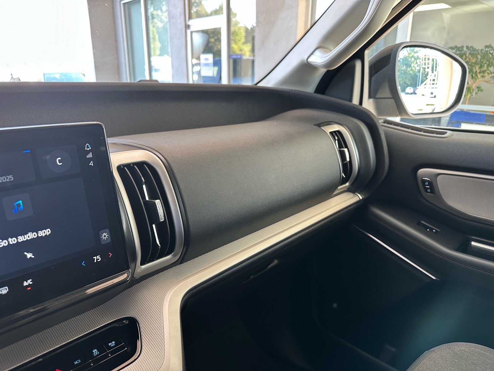 Certified 2025 Ford Expedition Active RWD image 30