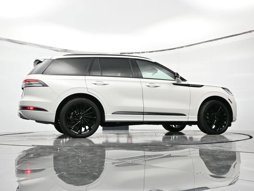 New 2025 Lincoln Aviator Reserve w/ Equipment Group 201A image 38