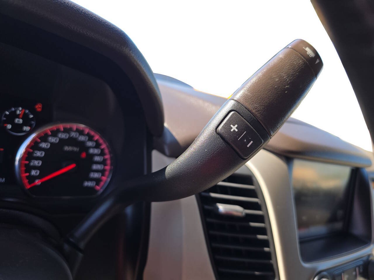 Used 2015 GMC Yukon Denali AWD/4WD image 43