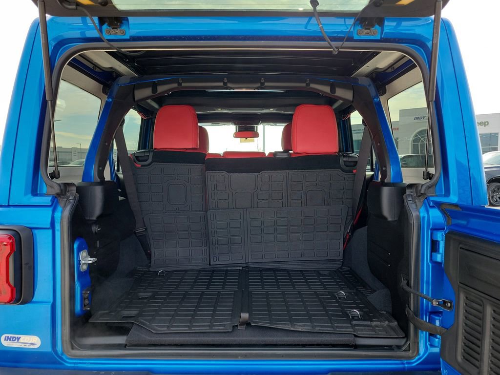 Used 2024 Jeep Wrangler Unlimited Rubicon w/ XTREMEE 35" Tire Package image 11