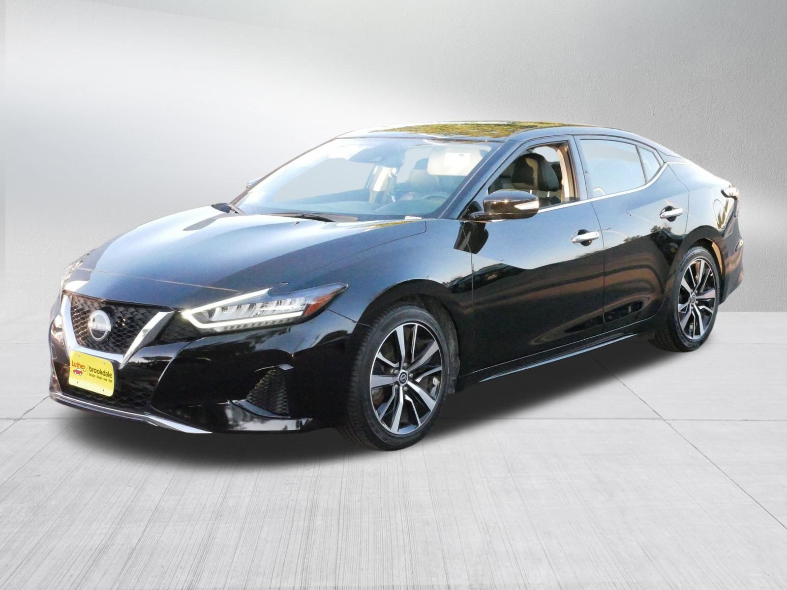 Used 2023 Nissan Maxima SV w/ Floor Mat Group image 3