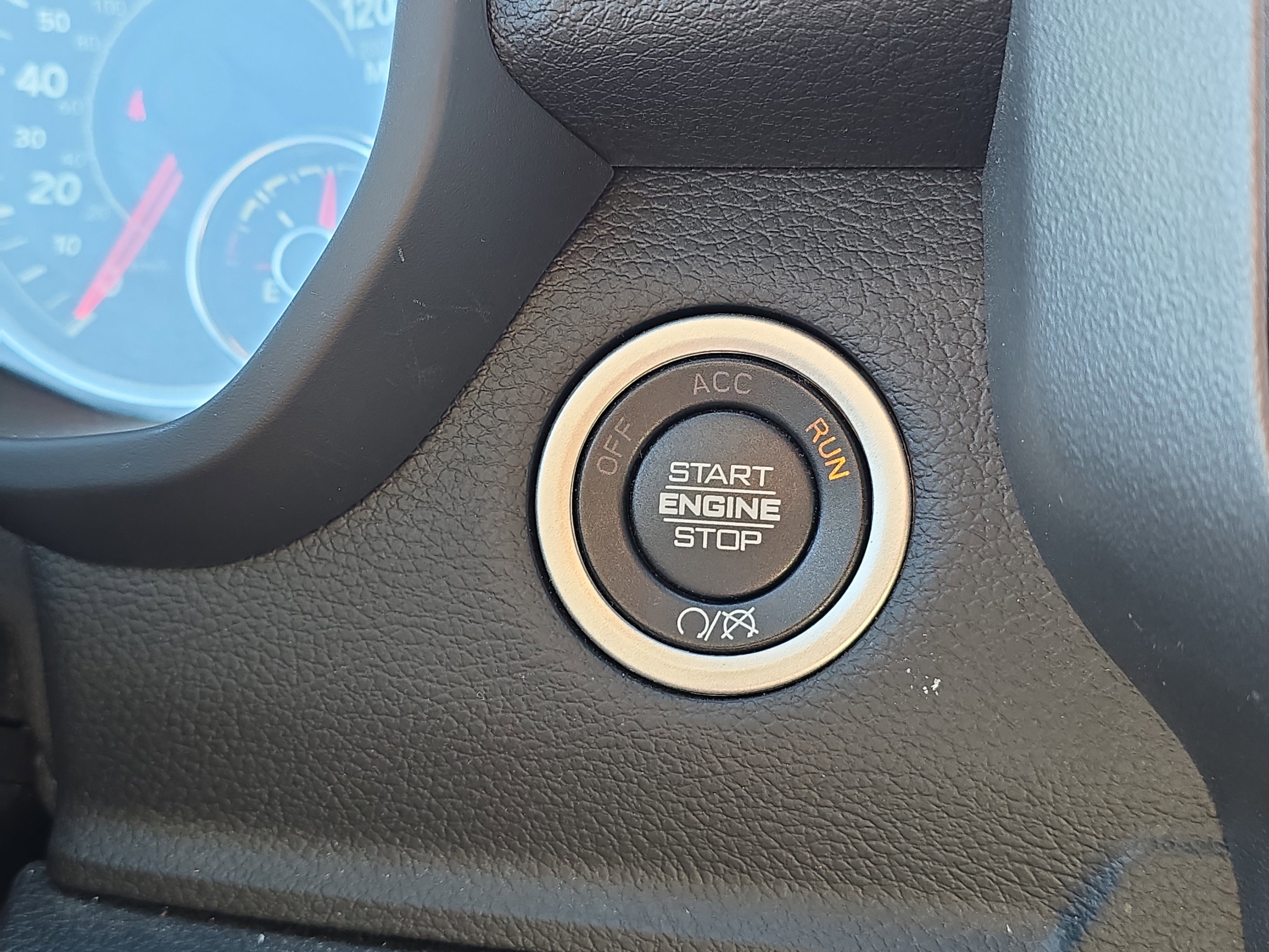 Used 2024 RAM 2500 Big Horn w/ Safety Group image 17