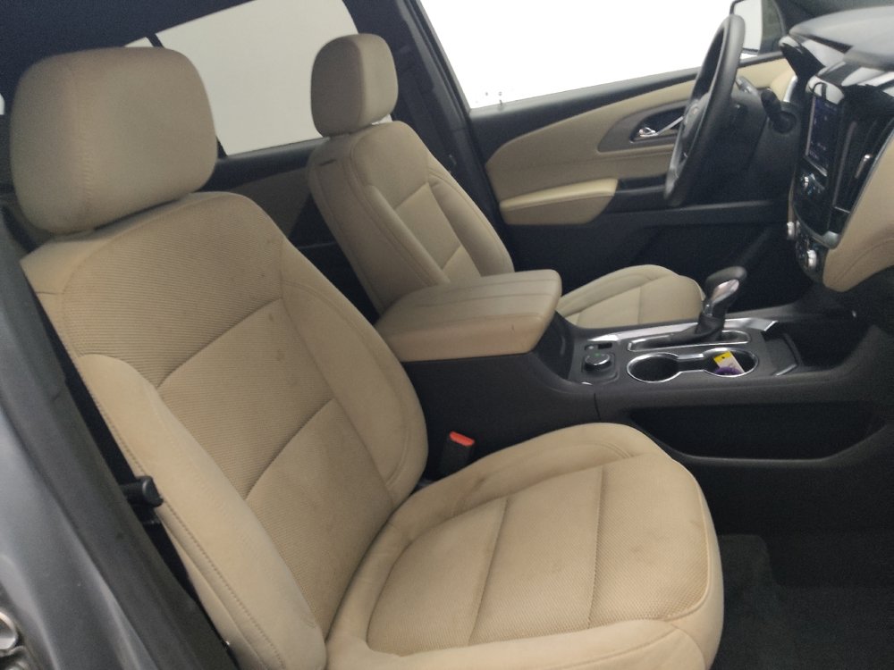 Used 2023 Chevrolet Traverse LS FWD image 21