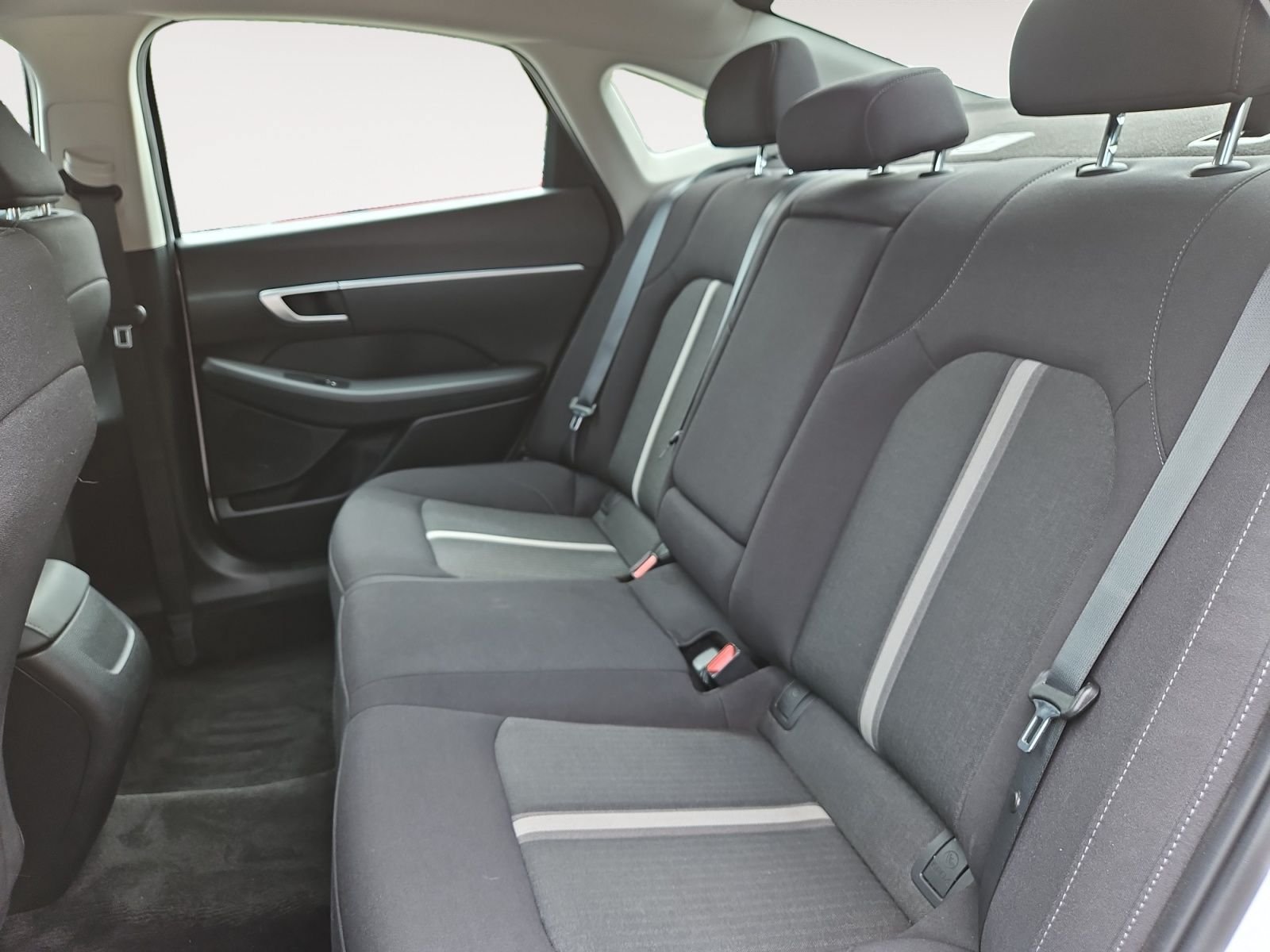 Used 2025 Hyundai Sonata SEL FWD image 13