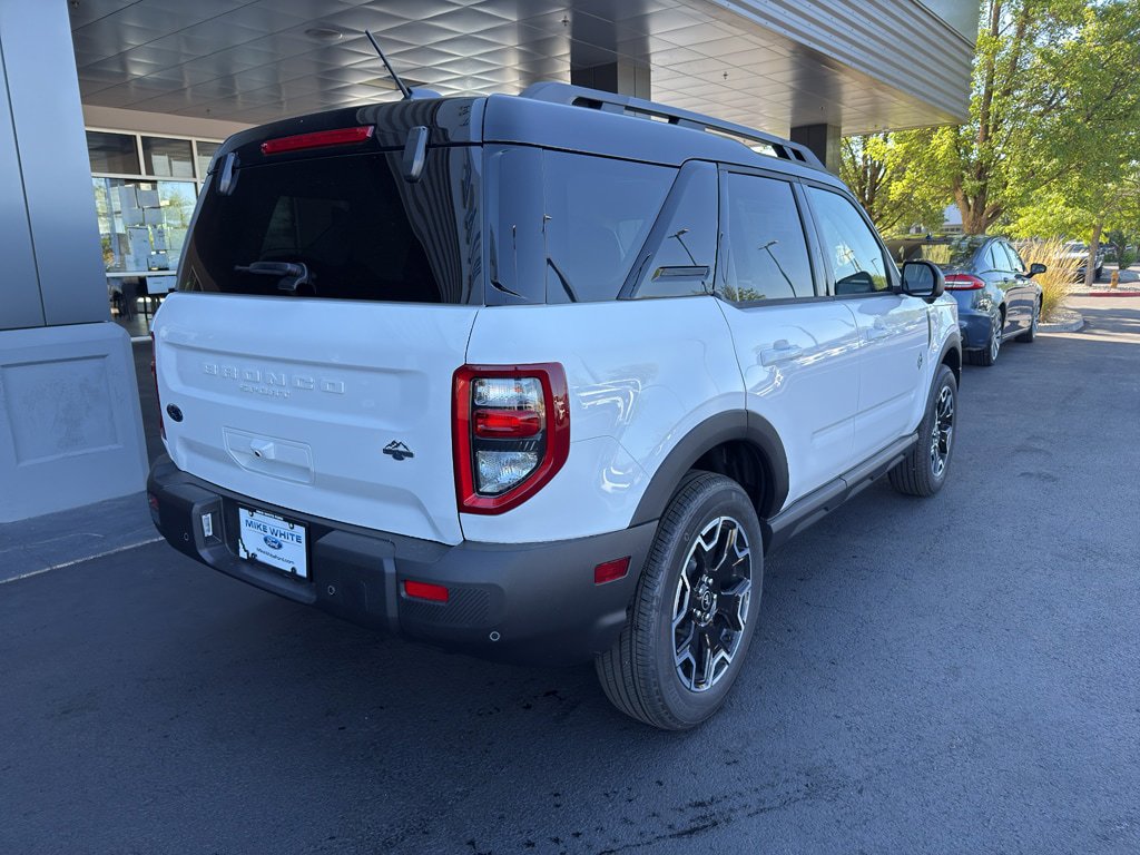 New 2025 Ford Bronco Sport Outer Banks w/ Outer Banks Tech Package+ AWD/4WD image 12