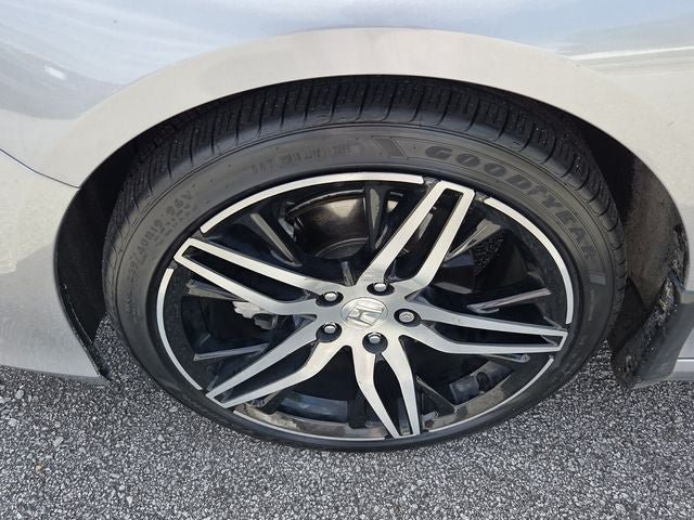 Used 2021 Honda Accord Touring image 10