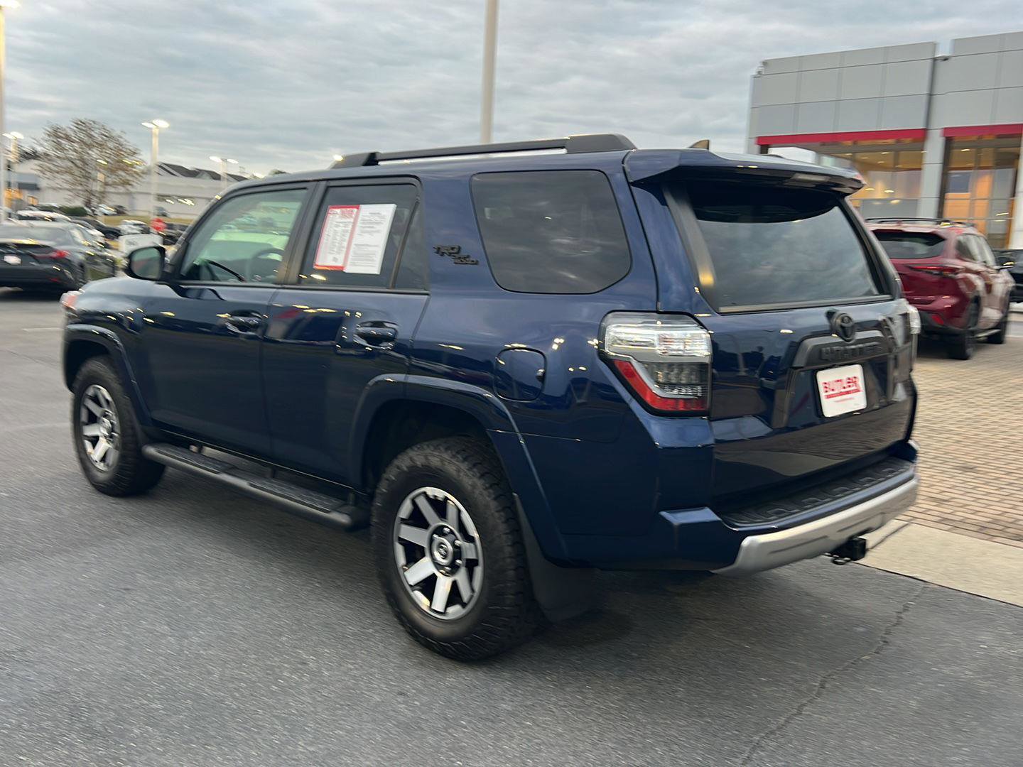 Certified 2022 Toyota 4Runner TRD Off-Road Premium w/ Moonroof Package image 4