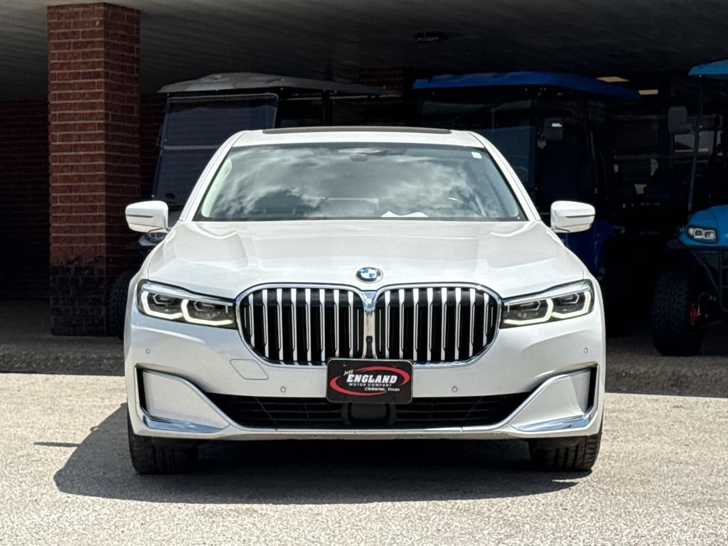 Used 2022 BMW 750Li xDrive AWD/4WD image 2