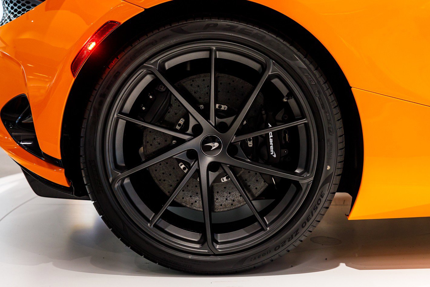 New 2026 McLaren 750S TechLux image 25