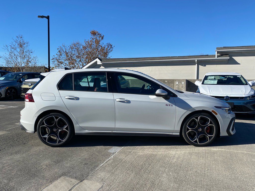 New 2026 Volkswagen GTI Autobahn image 2