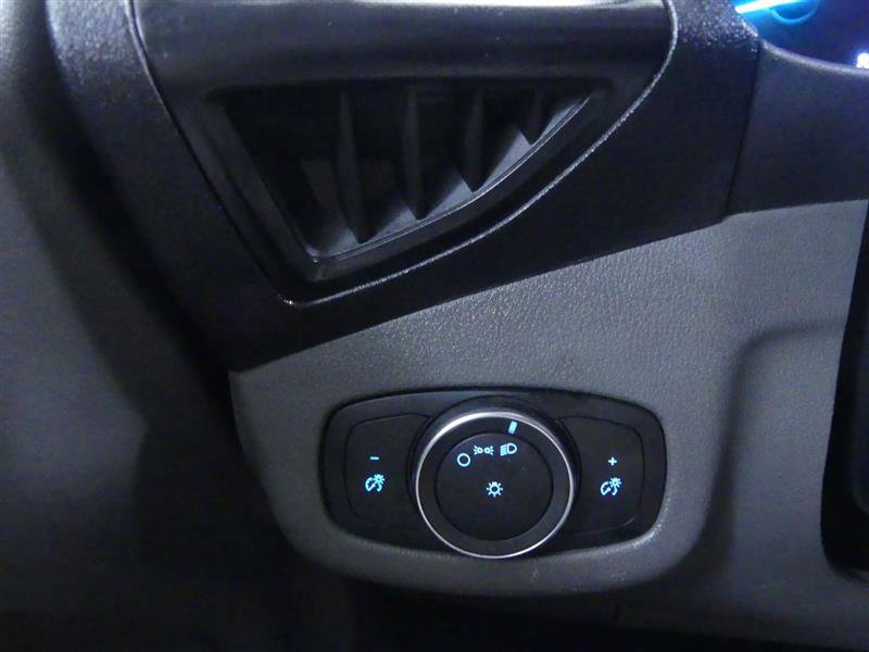 Used 2023 Ford Transit Connect XLT image 17