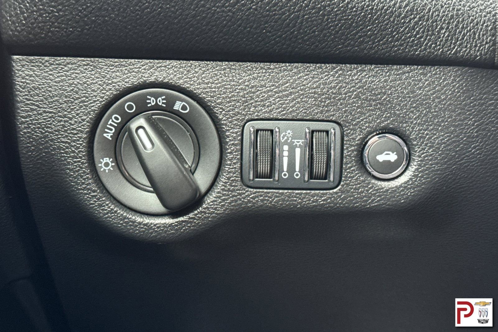 Used 2023 Dodge Challenger GT image 30