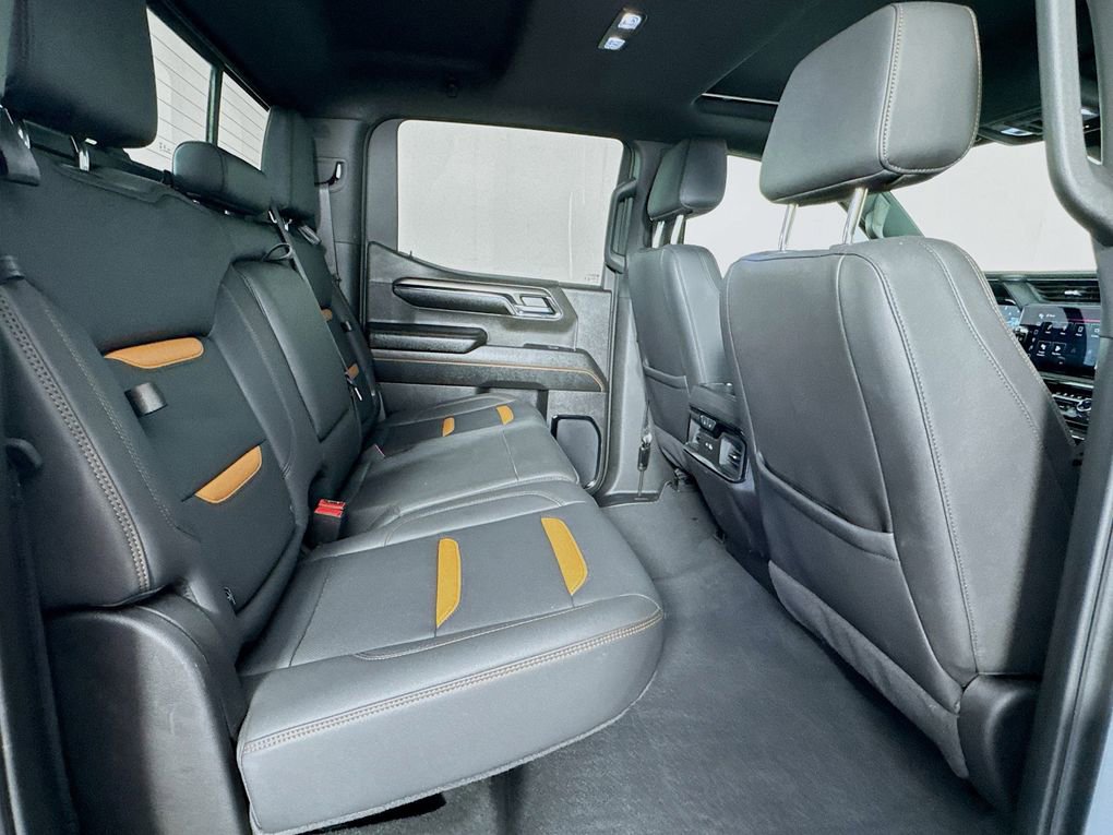 Used 2024 GMC Sierra 1500 AT4 w/ Technology Package image 30