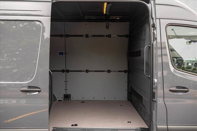 New 2026 Mercedes-Benz Sprinter 2500 image 21