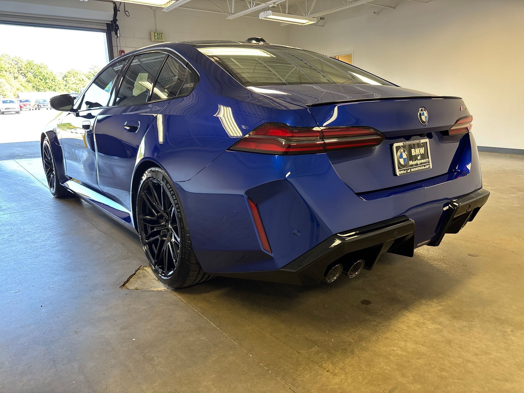 New 2026 BMW M5 w/ Executive Package image 3