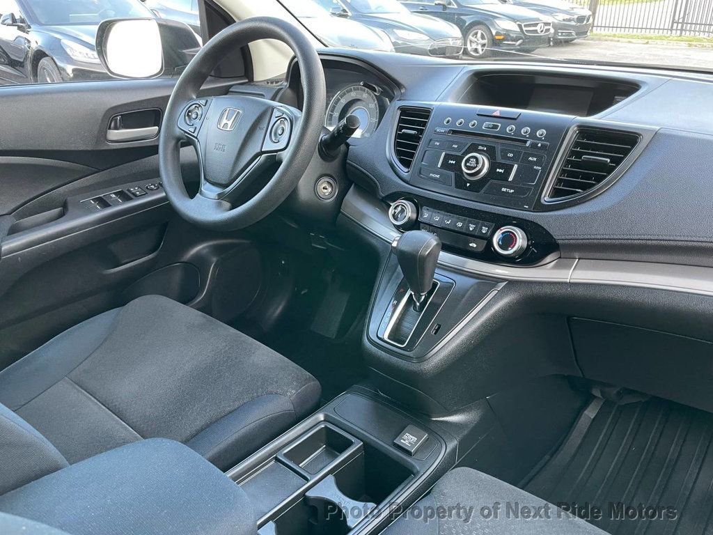 Used 2015 Honda CR-V LX image 17