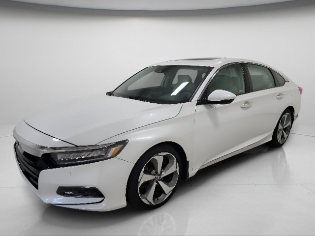 Certified 2019 Honda Accord Touring image 3