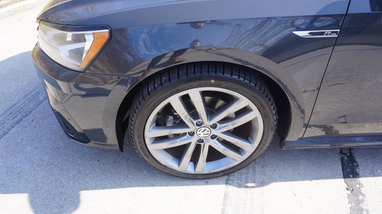 Used 2018 Volkswagen Passat 2.0T R-Line FWD image 8