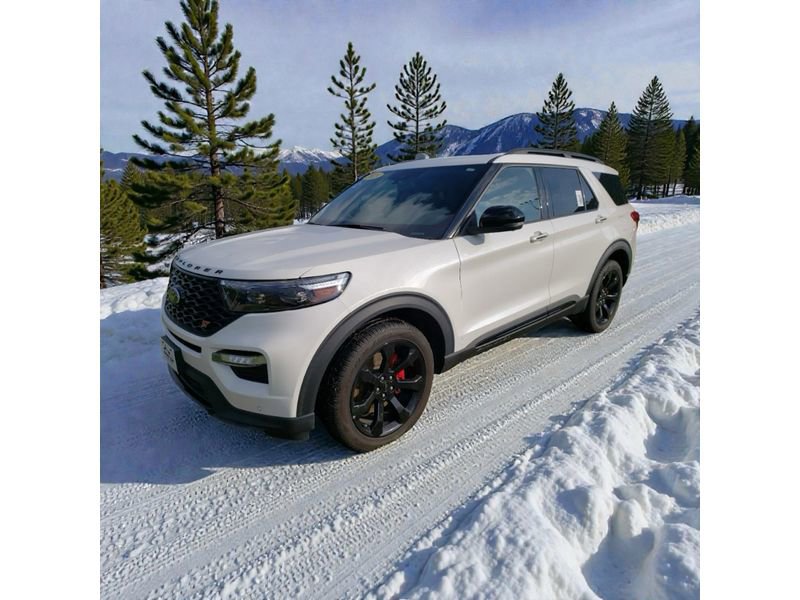 Used 2023 Ford Explorer ST w/ Equipment Group 401A image 2