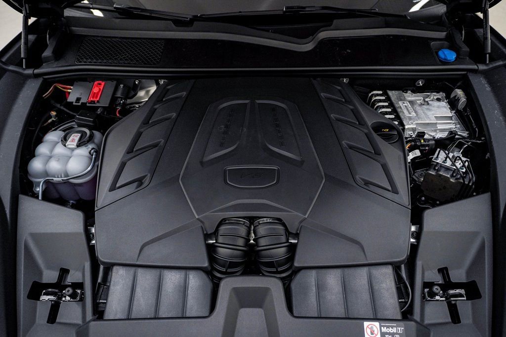 New 2026 Porsche Cayenne GTS image 29