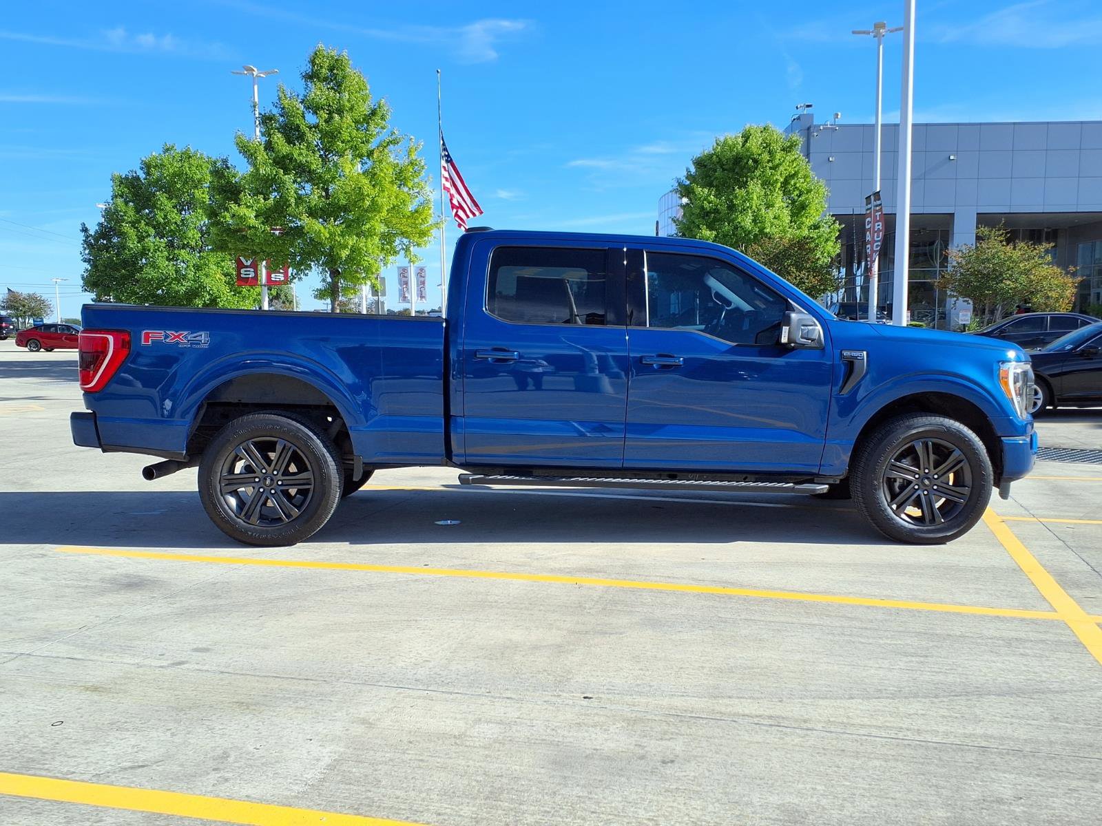 Used 2022 Ford F150 XLT w/ Equipment Group 302A High AWD/4WD image 4