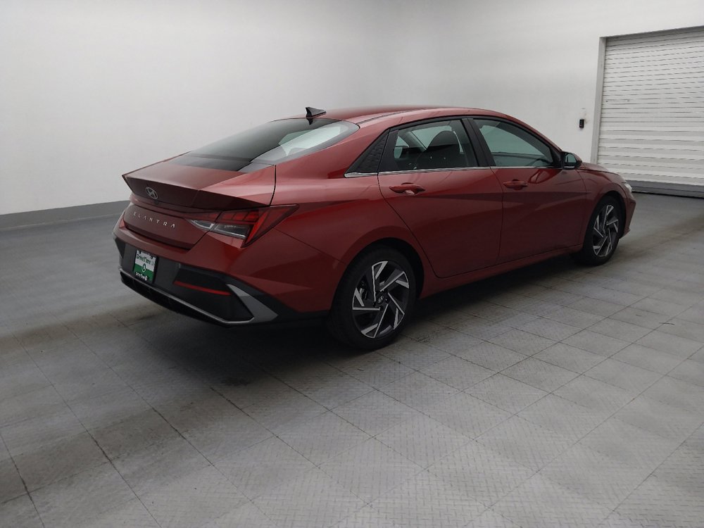 Used 2025 Hyundai Elantra SEL FWD image 10