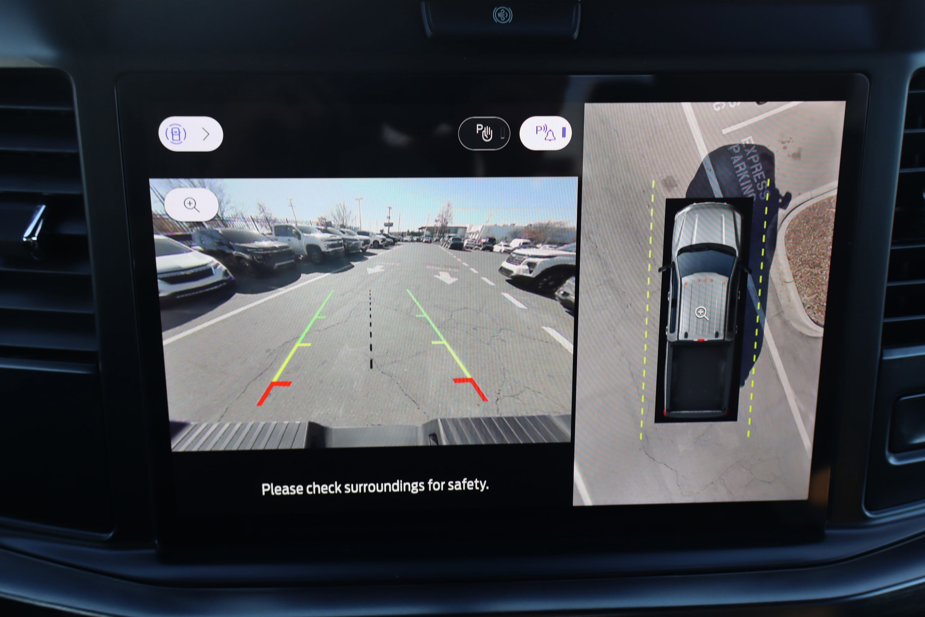 Used 2025 Ford F250 Lariat image 28