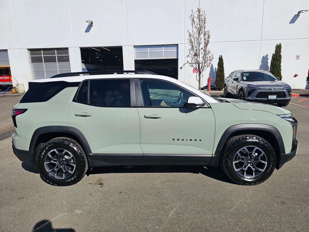 Used 2025 Chevrolet Equinox ACTIV w/ Safety and Technology Package image 6