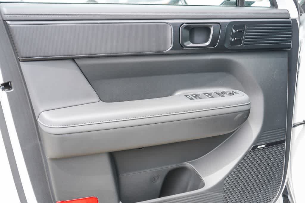 New 2026 Hyundai Santa Fe Calligraphy FWD image 19