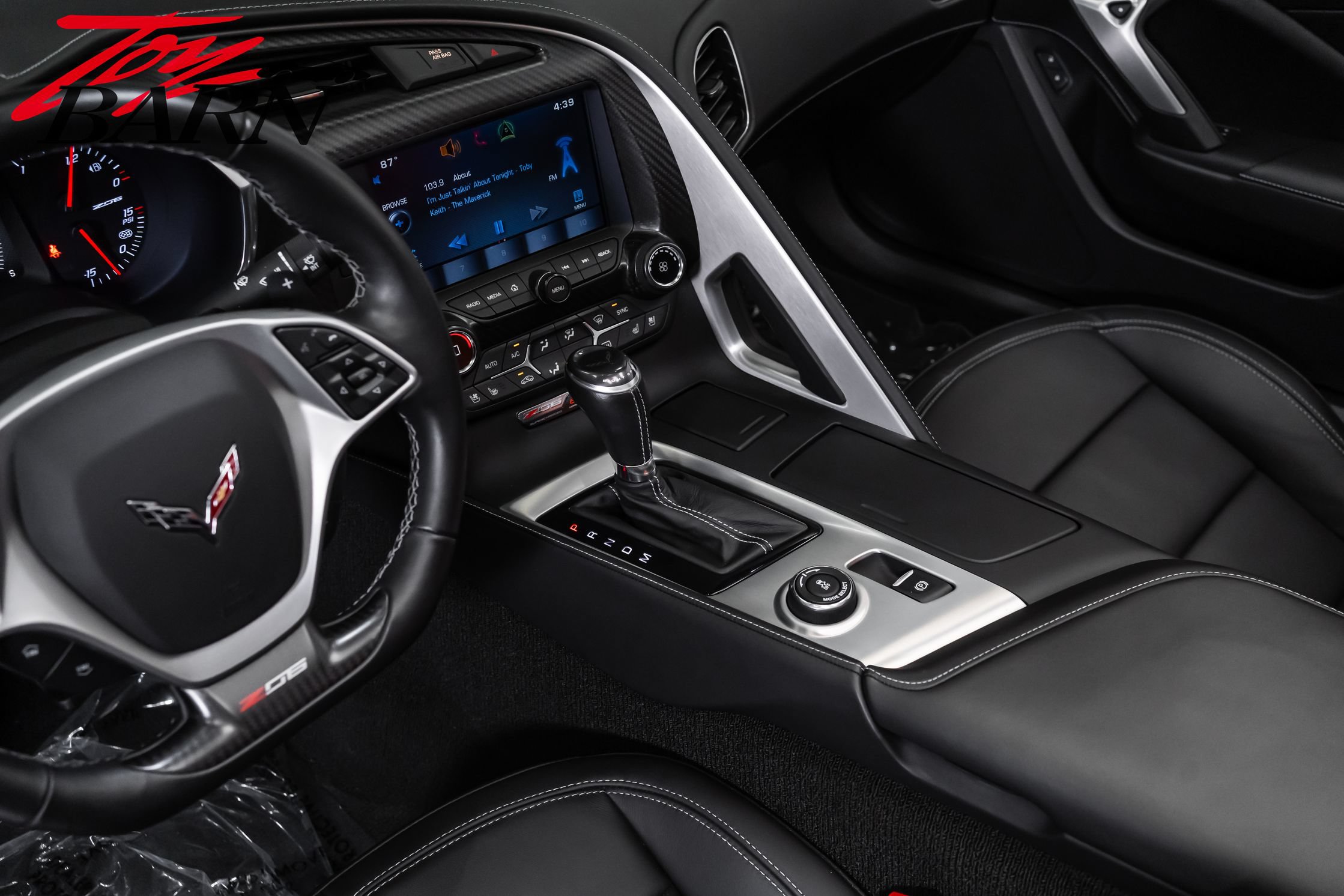 Used 2015 Chevrolet Corvette Z06 w/ 3LZ Preferred Equipment Group RWD image 34