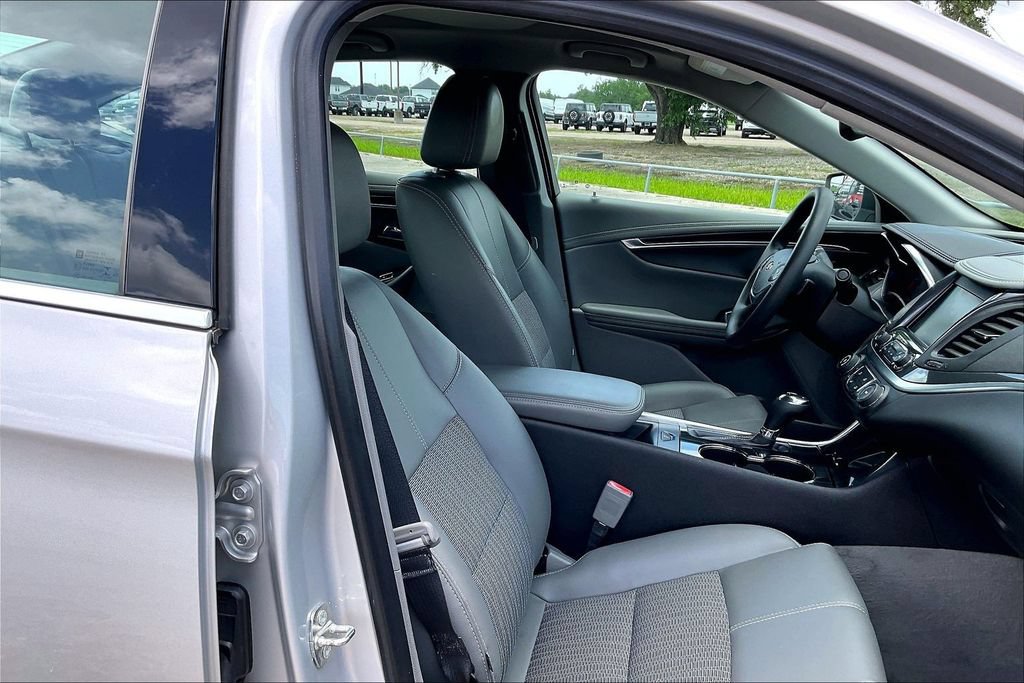 Used 2019 Chevrolet Impala LS FWD image 30