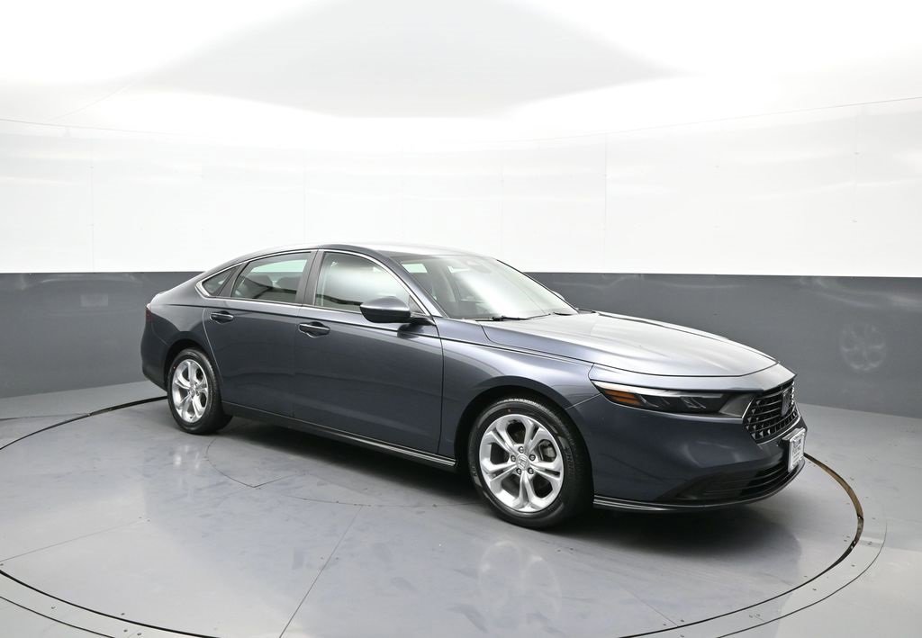 Certified 2023 Honda Accord LX image 4