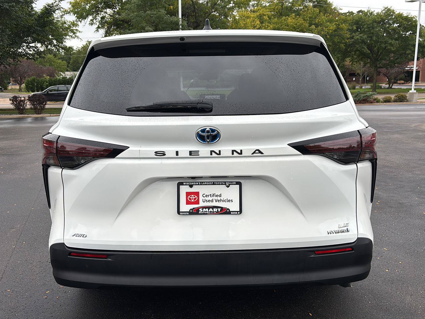 Used 2024 Toyota Sienna LE AWD/4WD image 20