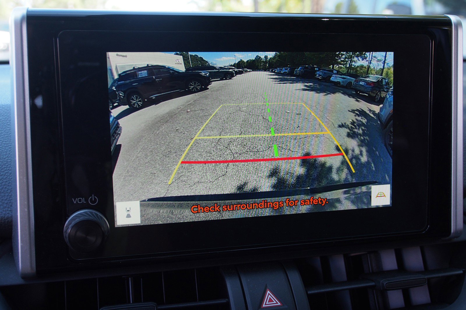 Used 2024 Toyota RAV4 SE image 30