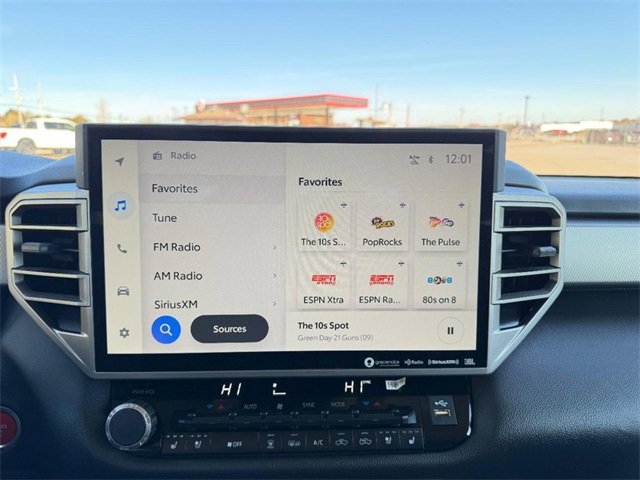 Used 2023 Toyota Tundra Limited image 12