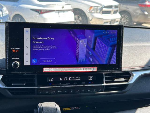 Certified 2025 Toyota Sienna XSE w/ XSE Premium Package image 22